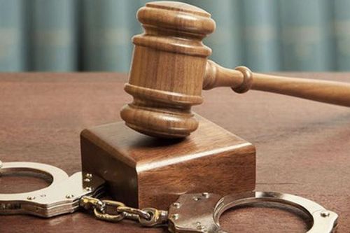 Thủ kho 'biển thủ' hàng trăm máy điều hòa của công ty