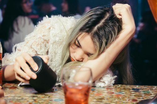 Đầu tư hàng tỷ đồng rồi ôm nợ, đóng cửa quán bar sau 1 năm