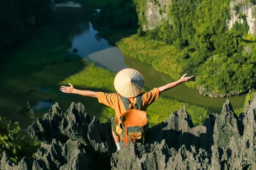 Hè này đi Ninh Bình ăn gỏi cá nhệch, ngắm đồng lúa bất tận