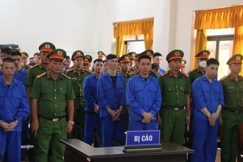 Xử phúc thẩm vụ 70 đối tượng giang hồ nổ súng tranh giành đất