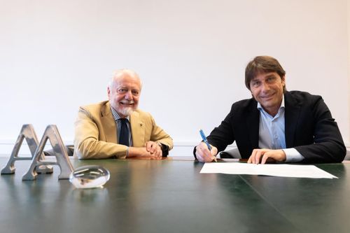 Conte trở thành HLV Napoli
