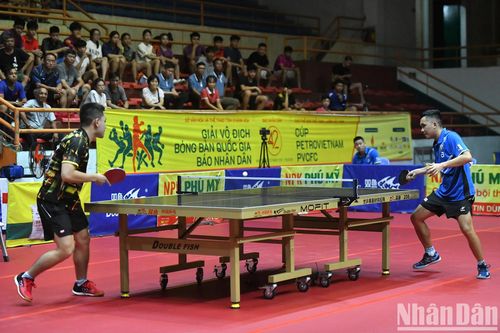 Thắng đội Công an nhân dân - T&T 1, đội Hà Nội 1 vô địch nội dung đồng đội nam