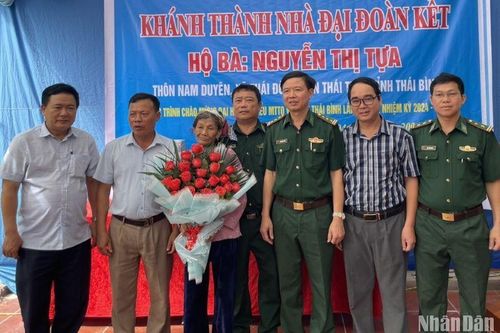 Nhà máy nhiệt điện Thái Bình 2 hỗ trợ xây dựng nhà Đại đoàn kết đầu tiên cho hộ nghèo