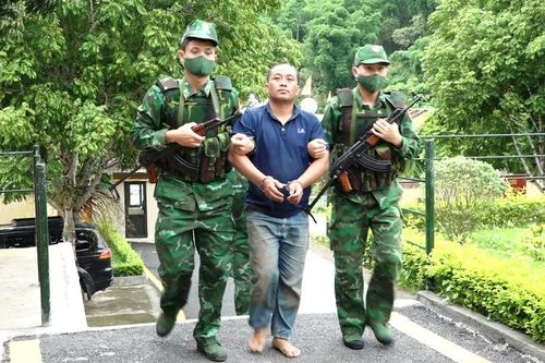 Thanh Hóa: Bắt quả tang đối tượng vận chuyển ma túy xâm nhập biên giới trái phép