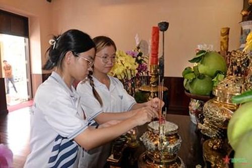 Nhớ Bác qua những dòng lưu bút