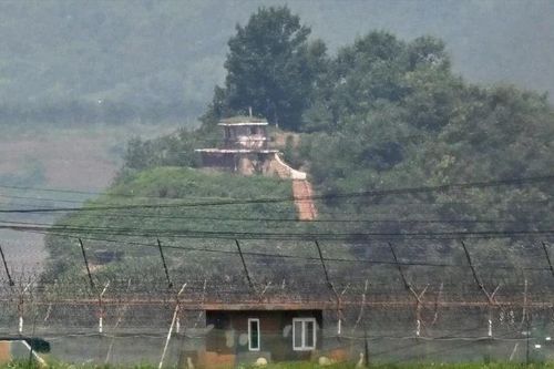 Hàn Quốc đình chỉ hoàn toàn thỏa thuận quân sự với Triều Tiên