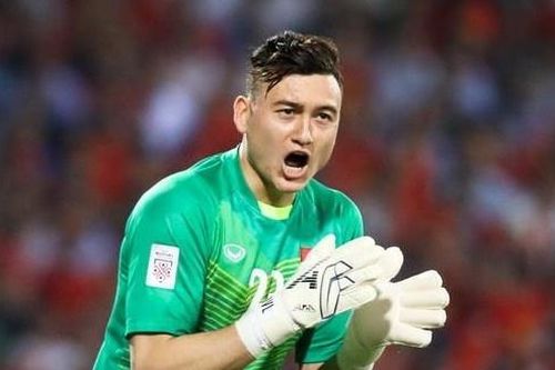 Nam Định và loạt đội bóng lớn muốn chiêu mộ Đặng Văn Lâm?