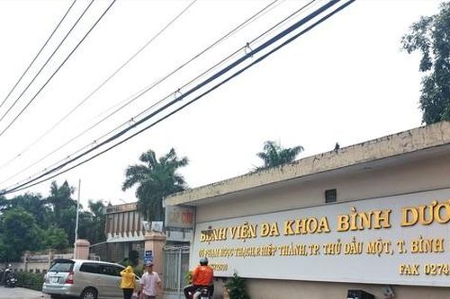 Bệnh nhân BHYT phải tự mua vật tư y tế: Loay hoay gỡ vướng