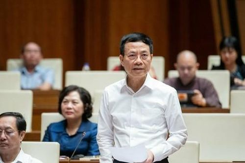 Bộ trưởng Nguyễn Mạnh Hùng: Lộ lọt thông tin cá nhân, có thể bị mạo danh tiêu tiền mà không biết