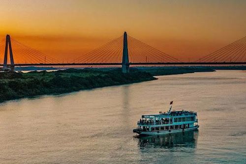 Hà Nội hoàn thiện tuyến du lịch đường sông từ trung tâm Hoàn Kiếm đến Hưng Yên