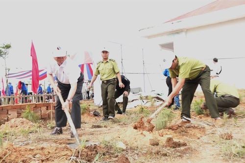 Phát động lễ trồng cây nhân ngày môi trường thế giới