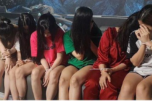 Kiểm tra 3 phòng 'bay', phát hiện 12 đối tượng dương tính ma túy