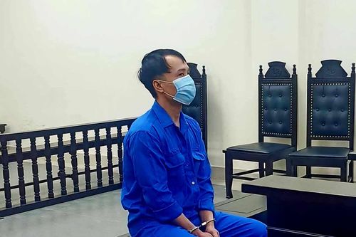 Thủ kho 'biển thủ' hàng trăm máy điều hòa của công ty