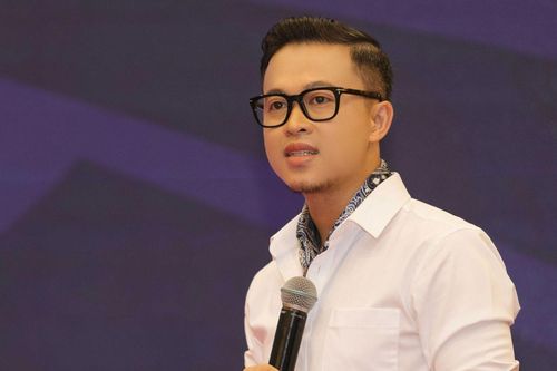 Diễn thực cảnh ở sân khấu đa không gian Đôi bờ Hiền Lương - Bến Hải