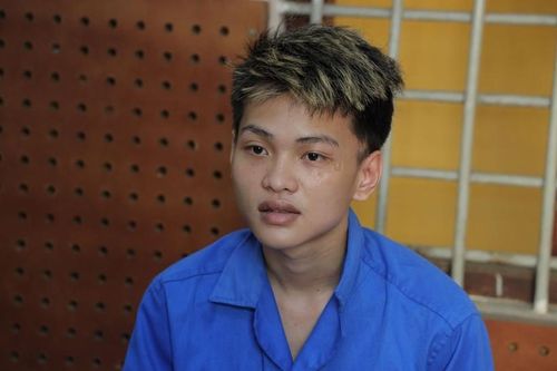 Bắt nhóm bán căn cước công dân và giấy phép lái xe giả qua mạng