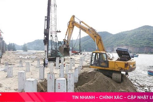 Mở rộng bến, khơi thông luồng lạch cảng cá lớn nhất Hà Tĩnh
