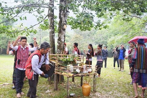 Dưới mái nhà chung - Bài 1: Khát vọng ấm no gắn liền với giữ gìn bản sắc văn hóa