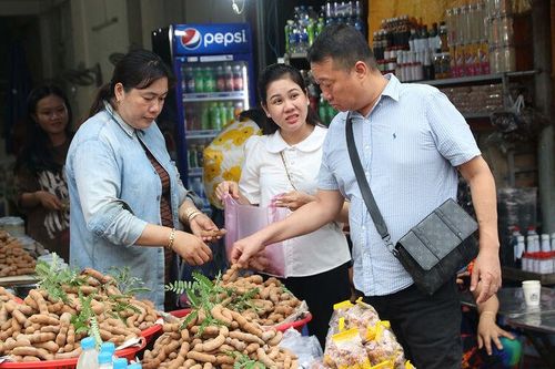 Bài toán doanh thu cho du lịch An Giang