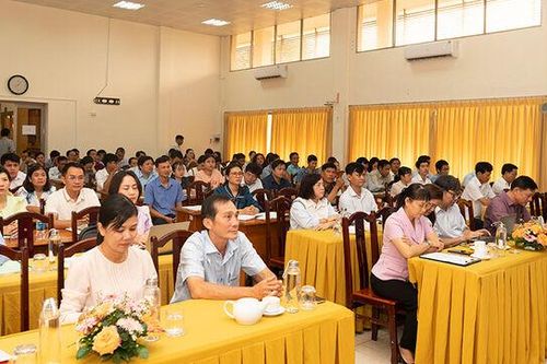 An Giang bồi dưỡng nâng cao kiến thức về phát triển công nghiệp văn hóa ở Việt Nam