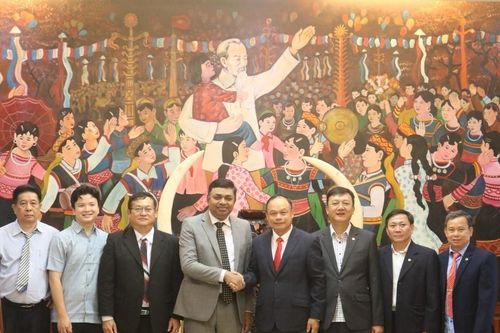 Lãnh đạo UBND tỉnh Gia Lai tiếp xã giao Tổng Lãnh sự Ấn Độ