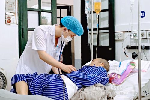 Bệnh viện Phổi Lạng Sơn: Cấp cứu thành công ca bệnh ho ra máu sét đánh