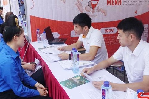 Tạo việc làm cho lao động nông thôn