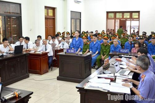 Bản án thích đáng cho 35 bị cáo phạm tội lừa đảo