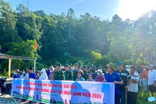 Đông đảo quân dân hưởng ứng Ngày Môi trường thế giới