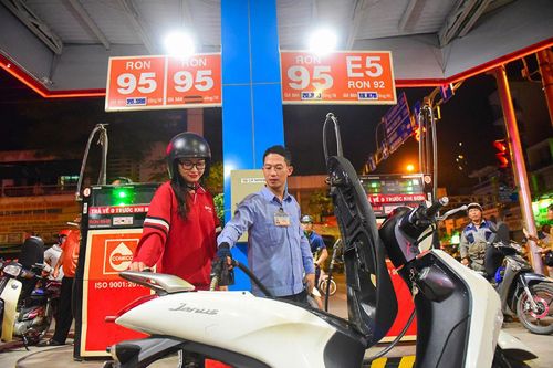 Xăng A92 hay A95, chọn loại nào tốt cho xe máy hơn?