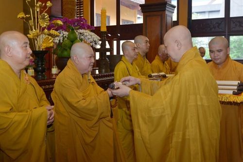 Hòa thượng Thích Lệ Trang tán dương các đơn vị đóng góp cho Tuần lễ Phật đản tại TP.HCM