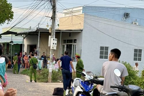 Xác định nghi can xô đổ xe máy, đè cô gái xuống bãi đất trống trong đêm