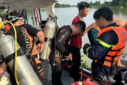 Tìm thấy ba nạn nhân đuối nước trên sông Sài Gòn