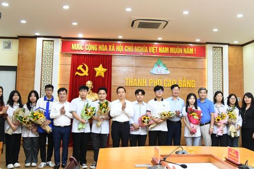 Thành ủy gặp mặt đảng viên là học sinh các trường THPT trên địa bàn Thành phố