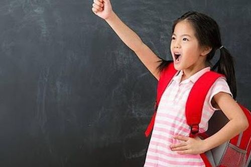 Để con lớn lên tự tin, không bị nản lòng khi đối mặt với khó khăn, cha mẹ cần làm 10 điều này từ khi trẻ còn nhỏ