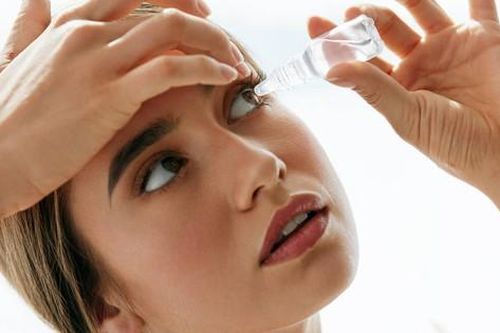 Cách sử dụng nước mắt nhân tạo