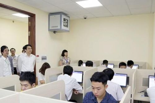 2 thủ khoa kỳ thi Đánh giá năng lực của ĐH Quốc gia Hà Nội đạt 129/150 điểm