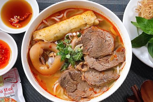 Bún bò Huế lọt top 100 món ăn sáng ngon nhất thế giới
