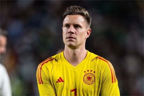 Ter Stegen không hài lòng ở tuyển Đức