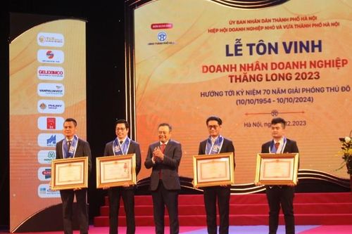 Hà Nội: ban hành Quy chế khen thưởng doanh nhân, doanh nghiệp trên địa bàn