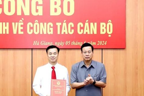 Bổ nhiệm Bí thư Huyện giữ chức Giám đốc Sở