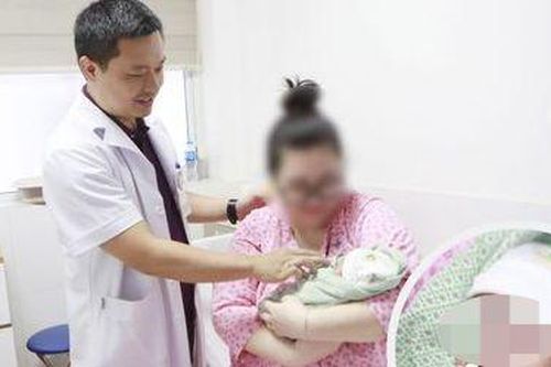 Nỗ lực giữ một thai còn lại cho sản phụ mang song thai
