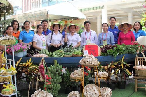 Sôi nổi Ngày hội 'Kiến tạo lối sống xanh - khởi nghiệp xanh'