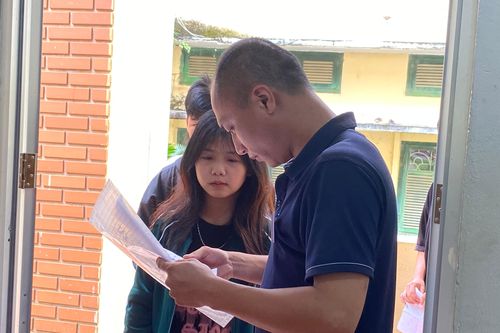 Lạng Sơn: Hơn 10000 thí sinh bước vào môn thi đầu tiên