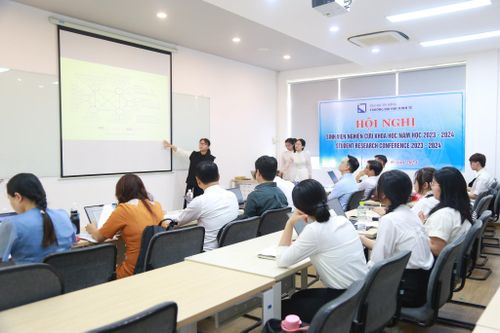 Sinh viên nghiên cứu khoa học tiếp cận với nhu cầu của thị trường khởi nghiệp