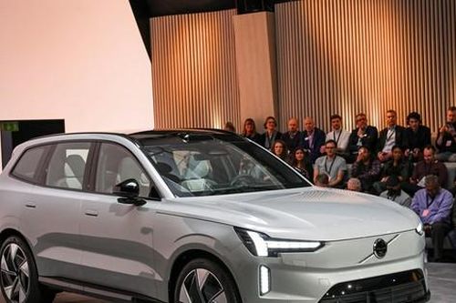 Volvo cấp hộ chiếu pin xe điện đầu tiên trên thế giới