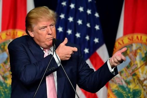 Cảnh sát New York sắp thu hồi giấy phép sử dụng súng của ông Trump