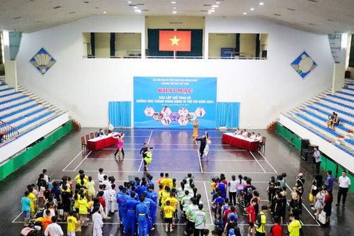 Quảng Ninh khai giảng các lớp thể thao hè miễn phí cho trẻ em nghèo