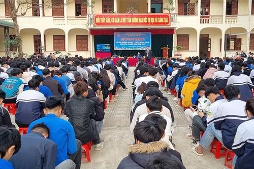 Khó khăn trong hỗ trợ lao động đi làm việc tại nước ngoài theo chương trình MTQG