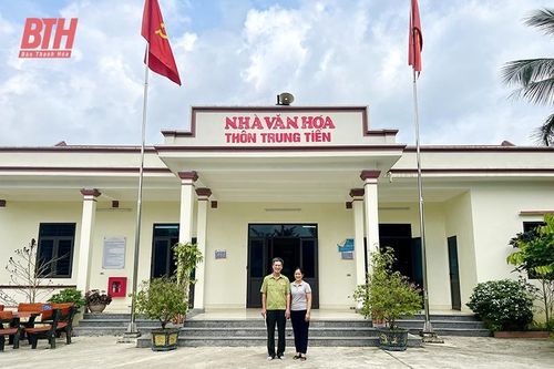Đằng sau ngôi nhà văn hóa 'trong mơ'