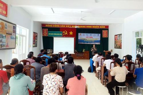Lấy ý kiến người dân Bích Đầm về lựa chọn loại hình sinh kế bền vững cho cộng đồng